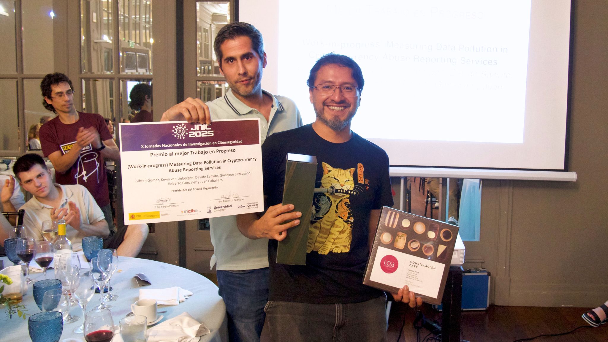 Diploma awarded to Gibran Gómez