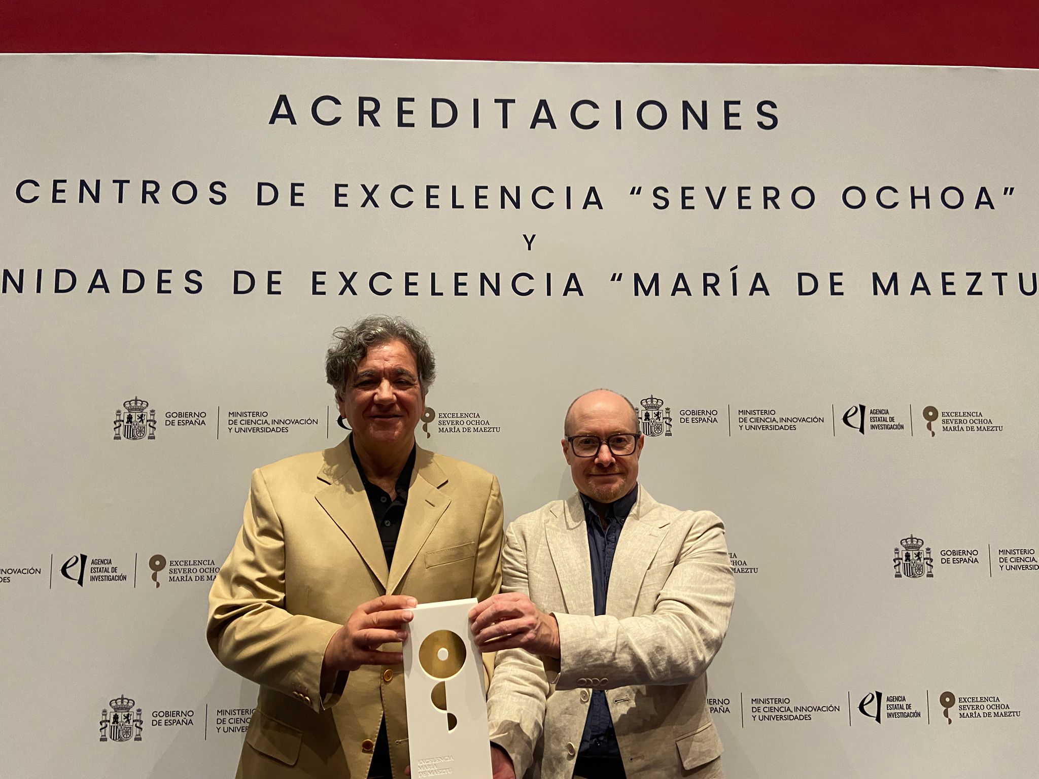 Director and founding director with the María de Maeztu accreditation